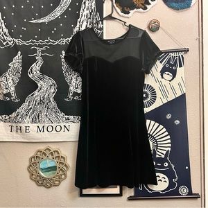 Black Velvet Sweetheart Polkadot Mesh Hot Topic Dress